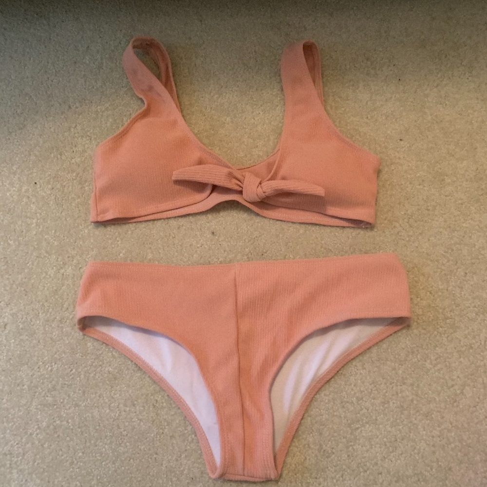 Bathing suit